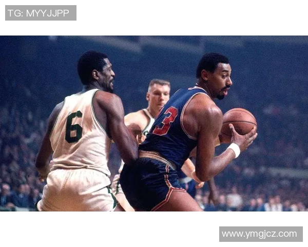 张伯伦与贾巴尔的传奇对决：篮球历史上的巅峰对抗与影响解析